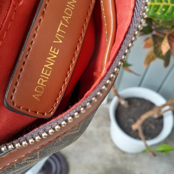 Bag - Picture 2 of 8